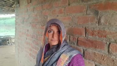 शराबी पति से परेशान पत्नी ने ठेका हटवाने की कर दी मांग
।
#हैशटैग
#महिलाओं_का_प्रदर्शन
#शराब_ठेका_हटाओ
#कोकावली
#जसवंतन...