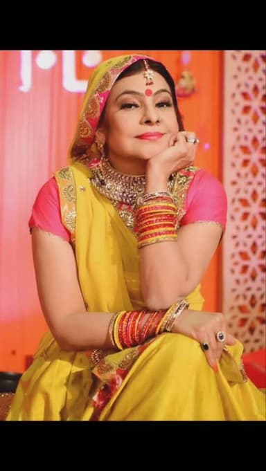 बराबर पहाड़ी के तलहती मे*सुप्रसिद्ध लोक गायिका पद्मश्री मालिनी अवस्थी* द्वारा मनमोहक सांस्कृतिक प्रस्तुतियाँ वाणावर महोत्...