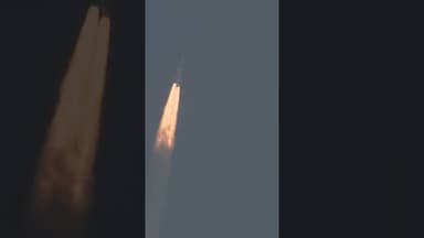 నింగిలోకి బ్లూబర్డ్ బ్లాక్-2 ఉపగ్రహం.. తొలిసారి భారీ ఉపగ్రహాన్ని నింగిలోకి పంపిన ఇస్రో#ytshorts