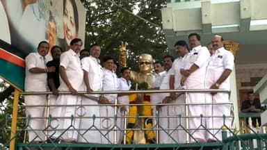 தருமபுரி: தர்மபுரி அதிமுக கட்சி அலுவலகத்தில் மறைந்த முன்னாள் முதல்வர் எம்ஜிஆரின் 38 ஆம் ஆண்டு நினைவு நாள் அனுசரிக்கப்பட்டது