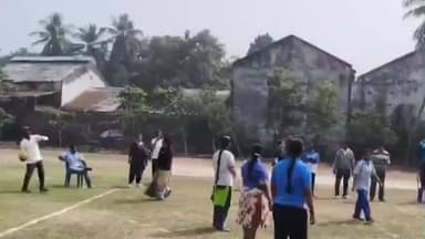 అనకాపల్లి జిల్లా స్థాయి త్రోబాల్ పోటీలలో గెలుపొందిన నర్సీపట్నం మండలం విజేత