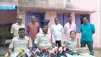 కొండాపురం గాయత్రీ దేవాలయంలో దొంగతనం చేసిన దొంగని 24 గంటల్లో అరెస్టు చేసిన పాలకొండ పోలీసులు