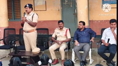 మహబూబాబాద్: సైబర్ నేరాల కట్టడికి అప్రమత్తతే ఆయుధం: కురవిలో సైబర్ మోసాల అవగాహన సదస్సులో డిఎస్పి తిరుపతిరావు