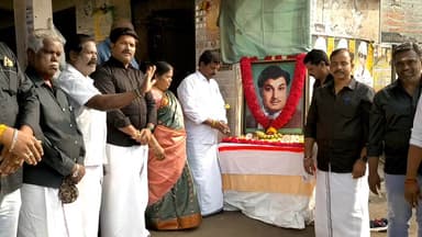 தருமபுரி: தர்மபுரி நகரக் கழக செயலாளர் பூக்கடை ரவி தலைமையில் எம் ஜி ஆர் 38 நினைவு நாள் அனுசரிப்பு. .