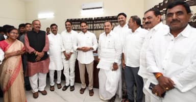 రాజంపేట: మాజీ సీఎం జగన్ ను కలిసిన రాజంపేట ఎమ్మెల్యే అమర్నాథ్ రెడ్డి ఆకేపాటి