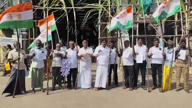 கோவில்பட்டி: செண்பகவல்லி அம்மன் கோவில் முன்பு தமிழக அரசு பொங்கலுக்கு 5000 வழங்க வேண்டும் என தமாக மனு வழங்கினர்