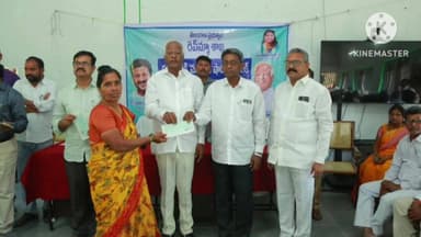 ఘన్పూర్ స్టేషన్: లింగాల ఘనపూర్ ,రఘునాథపల్లి మండల కేంద్రంలో కళ్యాణ లక్ష్మి షాదీ ముబారక్ చెక్కులు పంపిణీ చేసిన ఎమ్మెల్యే కడియం శ్రీహరి