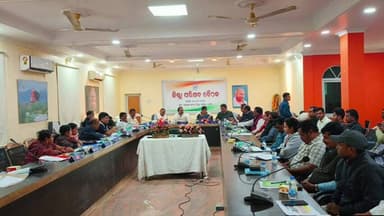 ବୌଦ୍ଧ ସଦର: ବୌଦ୍ଧ ଜିଲ୍ଲା ପଂଚାୟତ ଭବନ ଠାରେ ଜିଲ୍ଲା ପରିଷଦ ବୈଠକ, ଯୋଗ ଦେଲେ ଉଭୟ ବିଧାୟକ