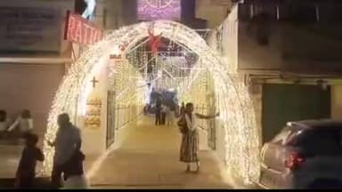 వెంకటగిరి పట్టణంలో చర్చలను క్రైస్తవ సోదరులు ప్రత్యేకంగా అలంకరించారు