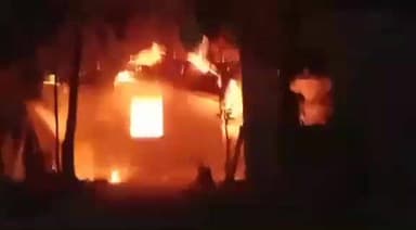 জিরানিয়া: খুটামারাতে বিধ্বংসী অগ্নিকাণ্ডে পুড়ে ছাই হলো বিজয় দেববর্মার বসতঘর