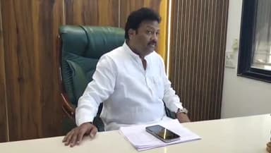 अकोला: वंचितचे 5 उमेदवार जाहीर; काँग्रेस–वंचित युतीचा निर्णय प्रकाश आंबेडकरांवर?