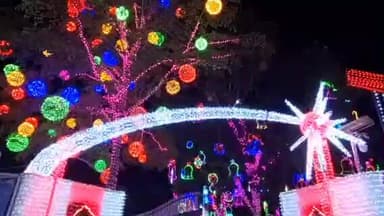 திருவட்டாறு: கிறிஸ்துமஸ் பண்டிகையை முன்னிட்டு மலவிளை பெந்தேகோஸ்து சபையில் வண்ண விளக்கு அலங்காரம்