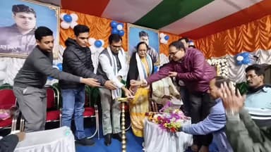 কৃষ্ণনগর ২: মন্ত্রী উজ্জ্বল বিশ্বাসের প্রয়াত পুত্রের জন্মদিন উপলক্ষে রক্তদান ও বস্ত্র বিতরণ, উপস্থিত জেলা শাসক ও এস পি