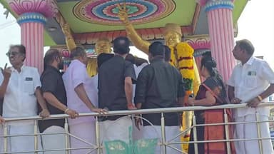 கள்ளக்குறிச்சி: கள்ளக்குறிச்சி பேருந்து நிலையத்தில் எம்ஜிஆரின் நினைவு நாளை முன்னிட்டு அவரது சிலைக்கு மாலை அணிவித்து மரியாதை செலுத்திய அதிமுகவினர்