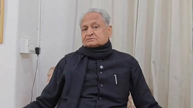 #अरावली पर गहलोत का बड़ा हमला, भूपेंद्र यादव और भजनलाल शर्मा को घेरा
#AshokGehlot
#BhupenderYadav
#BhajanlalSharma
#Arav...