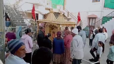 વડાલી: આંજણા ચૌધરી સમાજનો બાસણા અર્બુદાધામ પગપાળા સંઘનું પ્રસ્થાન કરાયું