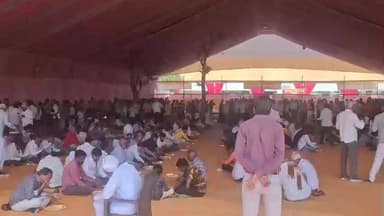 બોટાદમાં ગઢડા રોડ ઉપર શતામૃત મહોત્સવમાં હજારો હરીભક્તોએ મહાપ્રસાદ લઈ ધન્યતા અનુભવી