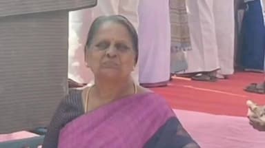 புதுக்கோட்டை: இன்று முதல் ராம் தியேட்டர் பேருந்து நிறுத்தத்தில் அனைத்து பேருந்துகளும் நின்று செல்லும் 39 வது MC ராஜேஸ்வரிக்கு குவியும் பாராட்டு பொதுமக்கள் மகிழ்ச்சி