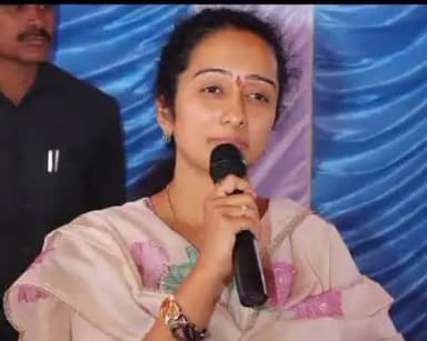 రేపు శుక్రవారం పుట్టపర్తి ఎమ్మెల్యే పల్లె సింధూర రెడ్డి కార్యాలయంలో ప్రజా దర్బార్