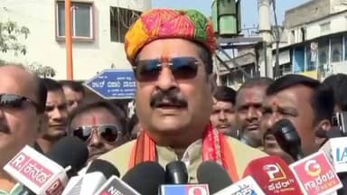 ವಿಜಯಪುರ: ಬಾಂಗ್ಲಾ ವಲಸಿಗರ ವಿರುದ್ದ ಕ್ರಮ ಜರುಗಿಸಿ ಅವರನ್ನು ದೇಶದಿಂದ ಹೊರ ಹಾಕಿ : ನಗರದಲ್ಲಿ ಶಾಸಕ ಯತ್ನಾಳ