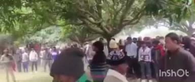 घोघरडीहा: खुटौना बाजार के बलुआ टोल में आम के बगीचे में पेड़ से लटका मिला 17 वर्षीय लड़की का शव