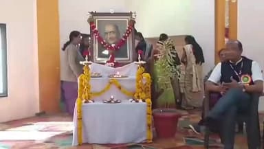 मोर्शी: मोर्शी येथील शिवाजी उच्च माध्यमिक शाळेत, डॉक्टर पंजाबराव उपाख्य भाऊसाहेब देशमुख यांचे जयंती महोत्सवाला सुरुवात