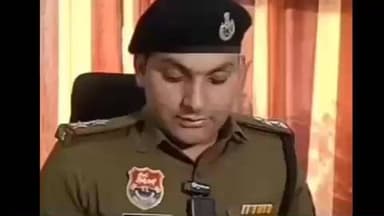 भिवानी: स्कॉर्पियो से 2 युवकों को कुचलने वाले गिरफ्तार, पुलिस ने कान पकड़वाकर बैसाखी के सहारे चलवाया