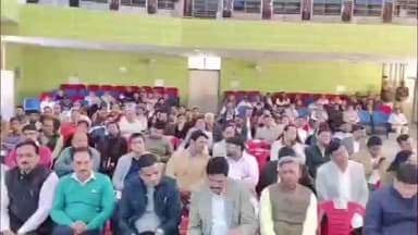 नारनौल: सहकारिता मंत्री डॉ. अरविंद कुमार शर्मा ने नारनौल में जन परिवेदना समिति की बैठक ली