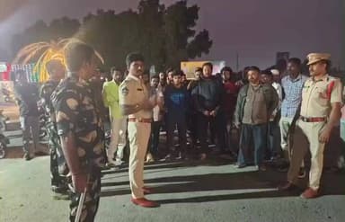 సంతనూతలపాడు: సంతనూతలపాడు, చీమకుర్తి ప్రాంతాలలో రోడ్డు ప్రమాదాలపై అవగాహన కల్పించిన సీఐ దాసరి ప్రసాద్