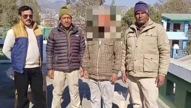 पिथौरागढ़: एसओजी और कोतवाली पिथौरागढ़ पुलिस टीम ने चरस तस्कर को धर दबोचा, 319.5 ग्राम चरस बरामद