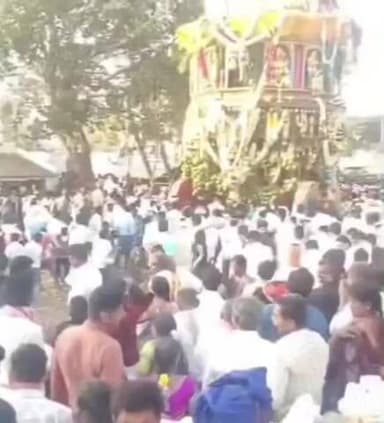 ಕೂಡ್ಲಿಗಿ: ಮೊರಬ ಗ್ರಾಮದಲ್ಲಿ ಸಂಭ್ರಮ ಸಡಗರದಿಂದ ಜರುಗಿದ ಶ್ರೀ ವೀರಭದ್ರೇಶ್ವರ ಸ್ವಾಮಿ ರಥೋತ್ಸವ, ಶಾಸಕ ಶ್ರೀನಿವಾಸ್ ಭಾಗಿ