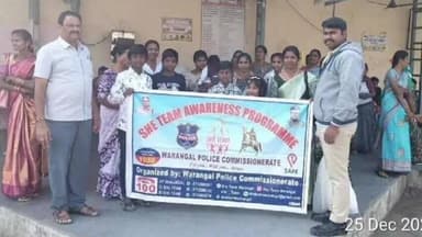 వరంగల్ బస్టాండ్ లో షీ టీం ఆధ్వర్యంలో భరోసా కార్యక్రమం పాల్గొన్న సీఐ