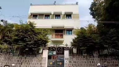 திண்டுக்கல் கிழக்கு: நேருஜி நகரில் ஏலச்சீட்டு நடத்தி மோசடி செய்த மோசடி மன்னன் பாபு வீட்டை பாதிக்கப்பட்டவர்கள் முற்றுகையிட்டதால் பரபரப்பு