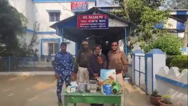 মহম্মদবাজার: কয়েকদিন আগে এক ব্যক্তির বাড়ি থেকে চুরি যাওয়া সামগ্রী উদ্ধার করে সেই ব্যক্তিরাতে ফিরিয়ে দিল মহম্মদবাজার থানার পুলিশ