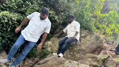 ஆத்தூர்: புல்லாவெளி அருவியில் நடைபெற்று வரும் வளர்ச்சித் திட்டப்பணிகளை மாவட்ட ஆட்சியர் நேரில் பார்வையிட்டு ஆய்வு மேற்கொண்டார்