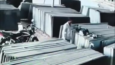 राजसमंद: CCTV में कैद: मदद के बहाने पैसे मांगने आए युवक ने पीपरड़ा की मार्बल फैक्ट्री से की चोरी