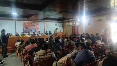 #किच्छा के पूर्व विधायक #राजेश शुक्ला ने अपने #कार्यालय में अटल स्मृति सम्मेलन रखा #कार्यक्रम