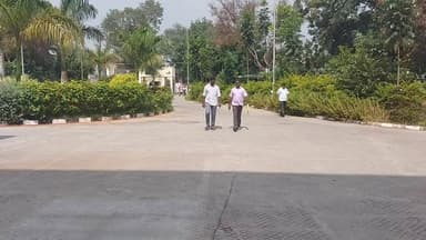 திருப்பத்தூர்: மத்திய பாதுகாப்பு படையில் வேலை வாங்கித் தருவதாக மோசடி - திருப்பத்தூர் எஸ்பி அலுவலகத்தில் இளைஞர் புகார்