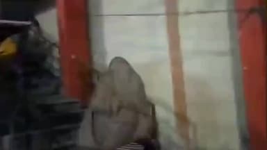 नारनौल: कड़ाके की ठंड में नारनौल बस स्टैंड पर रात को बैठी एक महिला अपने बेटे को फोन करती रही लेकिन नहीं आया बेटा