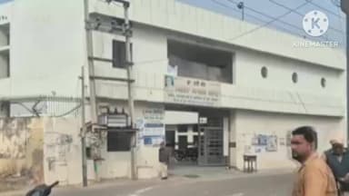 ਪਟਿਆਲਾ: ਸਮਾਣਾ ਦੇ ਪਿੰਗਲਵਾੜਾ ਰੋਡ ਤੇ ਸਥਿਤ ਦੋ ਇਲੈਕਟਰੋਨਿਕ ਦੀਆਂ ਦੁਕਾਨਾਂ ਤੇ ਸ਼ਟਰ ਤੋੜ ਕੇ ਚੋਰਾਂ ਵੱਲੋਂ ਚੋਰੀ ਦੀ ਵਾਰਦਾਤ ਨੂੰ ਦਿੱਤਾ ਗਿਆ ਅੰਜਾਮ