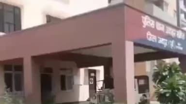 जयपुर: मालवीय नगर थाना इलाके में स्थित जोकर बार में 10 घायल व्यक्तियों के साथ एमबीबीएस स्टूडेंट के साथ की गई मारपीट