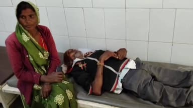 डूंगरपुर: डूंगरपुर जिले के आसेला गांव में सड़क किनारे खड़े एक बुजुर्ग को तेज रफ्तार बाइक सवार ने मारी टक्कर