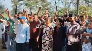 ডুমডুমা: গো মাংসক কেন্দ্ৰ কৰি বাঘজান আৰক্ষী থানাৰ সন্মুখত উত্তপ্ত পৰিস্থিতি সৃষ্টি হয়