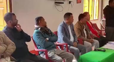 ডিফু: বিজেপি লেংফেৰ মণ্ডল সমিতিৰ কাৰ্যালয় চৌহদত অনুষ্ঠিত সাংগঠনিক সভাত উপস্থিত কাৰ্বি আংলং স্বায়ত্তশাসিত পৰিষদৰ EM