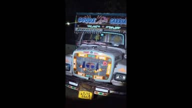 શહેરા: બોડીદ્રાખુર્દ ચોકડી પરથી પાસ પરમીટ વગર લાકડા ભરીને જતા વાહનને વનવિભાગની ટીમે ઝડપી પાડી હતી