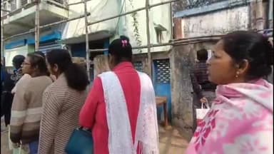 রানাঘাট ২: এসআইআর হেয়ারিং কে কেন্দ্র করে মানুষকে সাহায্য করতে রানাঘাট এসডিও অফিসে সহায়তা কেন্দ্র খুললো BJP