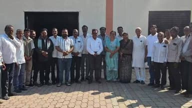 જેતપુર પાવી: સ્વામિનારાયણ મંદિર ખાતે જન આક્રોશ યાત્રાના આયોજનના ભાગરૂપે મહત્વપૂર્ણ મિટિંગ યોજાઇ.