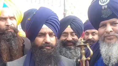 ਫਤਿਹਗੜ੍ਹ ਸਾਹਿਬ: ਫਤਿਹਗੜ੍ਹ ਸਾਹਿਬ ਵਿਖੇ ਪੱਤਰਕਾਰ ਨਾਲ ਗੱਲਬਾਤ ਕਰਦੇ ਹੋਏ ਸ੍ਰੀ ਅਕਾਲ ਤਖਤ ਸਾਹਿਬ ਦੇ ਜਥੇਦਾਰ ਗਿਆਨੀ ਕੁਲਦੀਪ ਸਿੰਘ ਗੜਗੱਜ