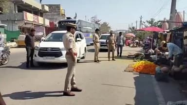 వేములవాడ: ప్రజలందరూ రోడ్డు భద్రతా నియమాలు పాటించాలి:ASP రుత్విక్ సాయి