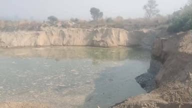 ਆਨੰਦਪੁਰ ਸਾਹਿਬ: ਸਤਲੁਜ ਦਰਿਆ ਚੋਂ ਹੁੰਦੀ ਨਜਾਇਜ਼ ਮਾਈਨਿੰਗ ਨੂੰ ਰੋਕਣ ਲਈ ਨੂਰਪੁਰ ਬੇਦੀ ਇਲਾਕੇ ਦੇ ਪਿੰਡਾਂ ਦੇ ਲੋਕਾਂ ਦੀ ਵੱਡੀ ਕਾਰਵਾਈ ਆਰਜੀ ਪੁੱਲ ਨੂੰ ਪੱਟਿਆ